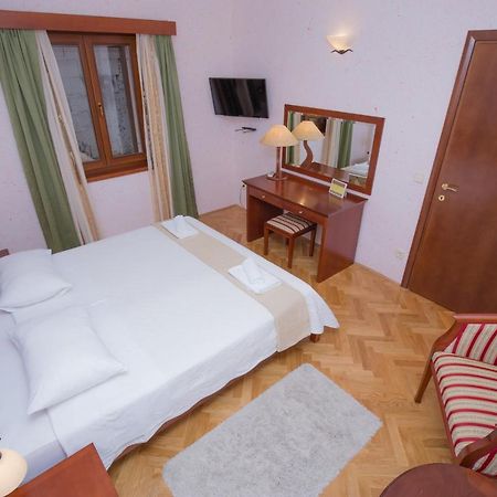 Rooms Plava Laguna Primosten Exterior photo