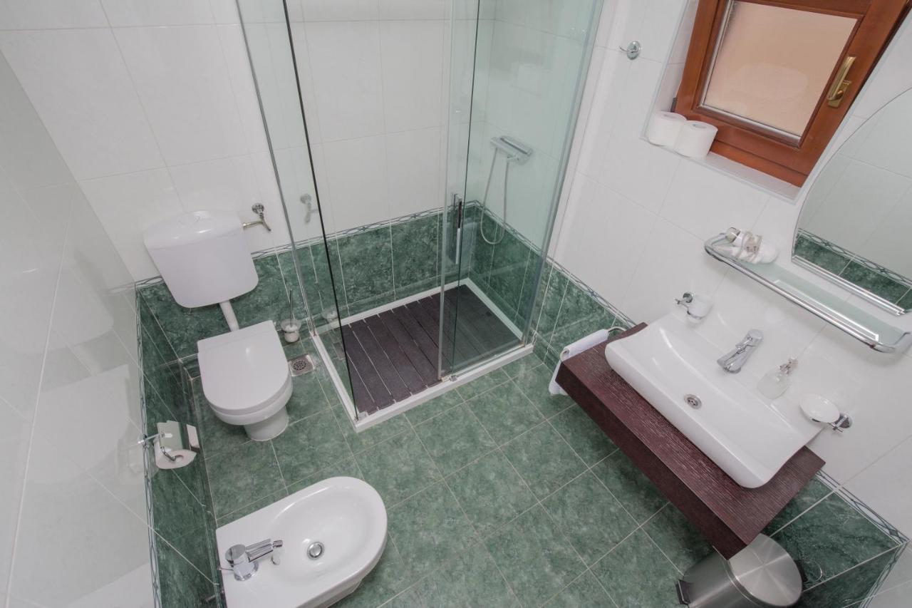 Rooms Plava Laguna Primosten Exterior photo